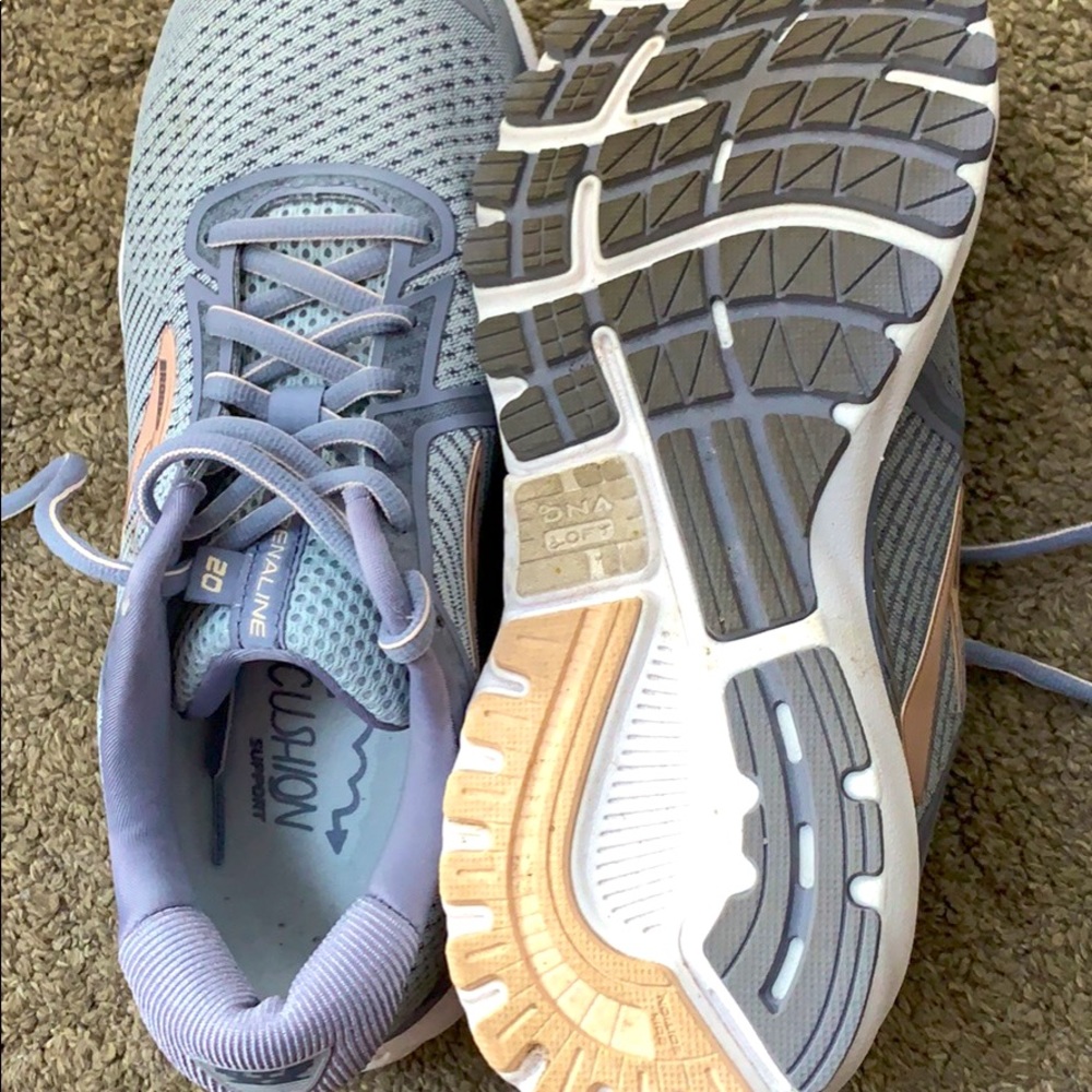 Brooks Adrenaline 20 running shoes